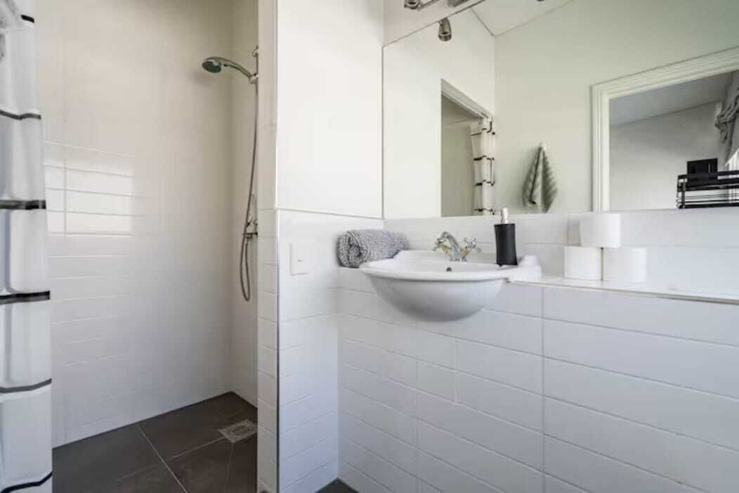 Photo of Bathroom in Auckland Central Business District