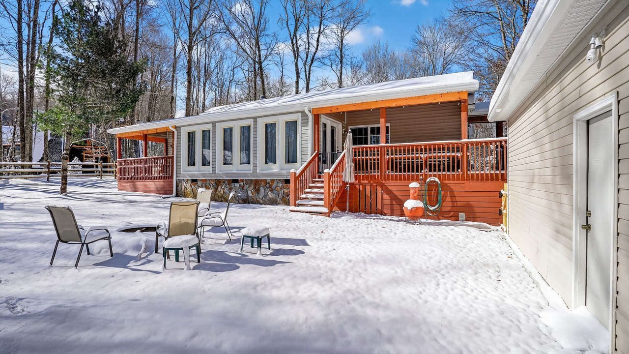 Photo of Outdoor in Charter Hills