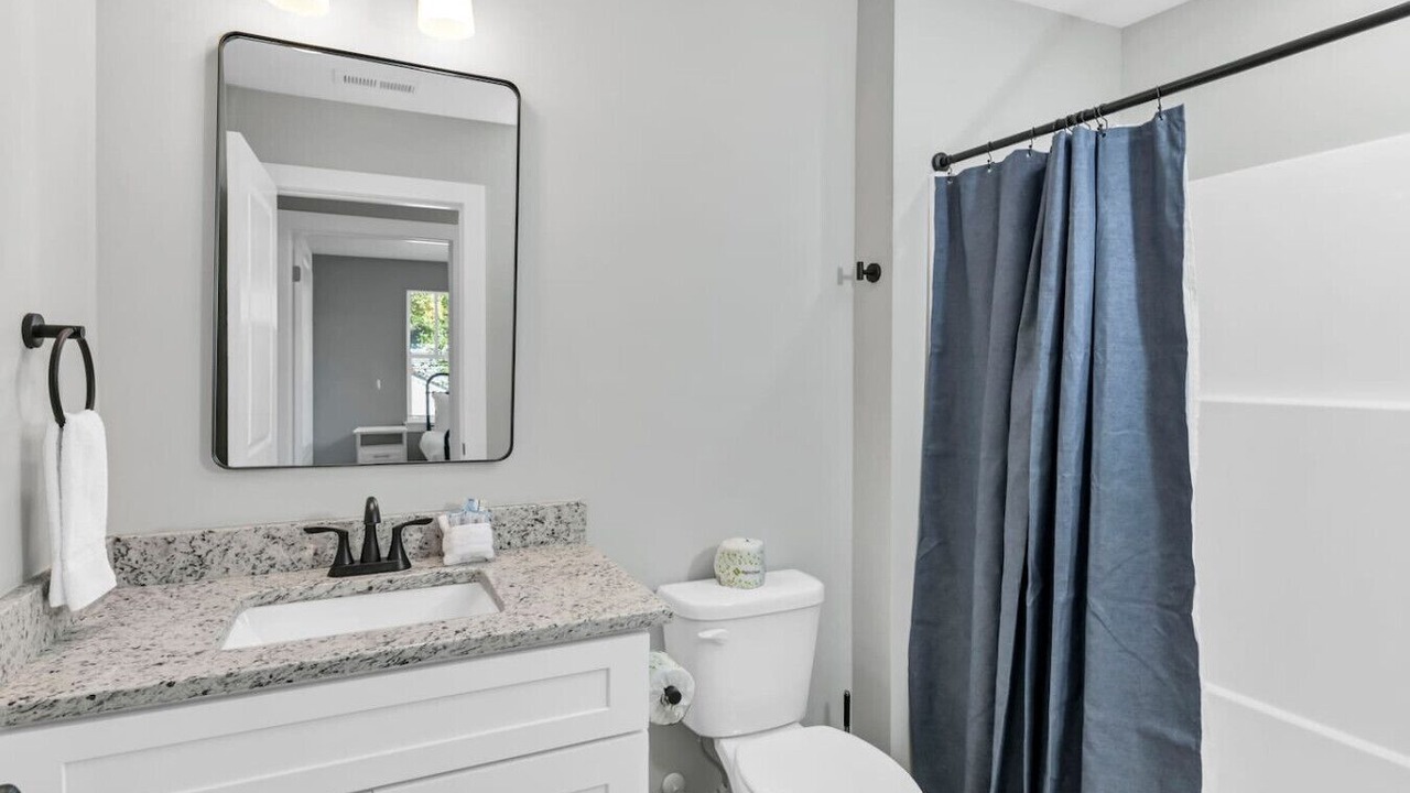 Photo of Bathroom in Earlewood