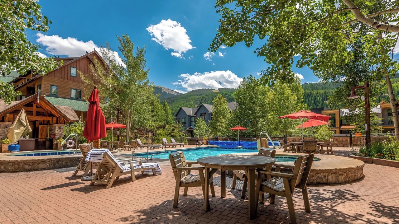 Photo of Outdoor in River Run