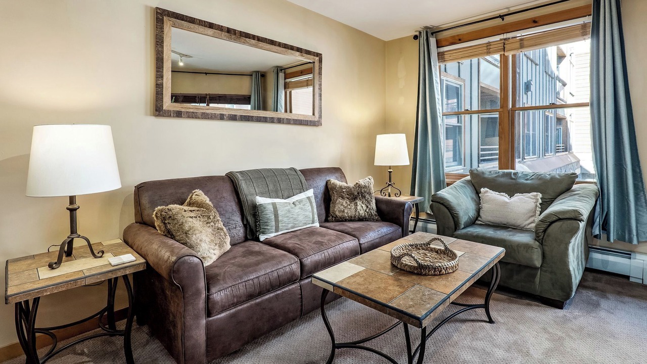 Photo of Livingroom in River Run