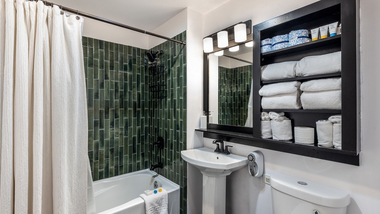 Photo of Bathroom in River Run