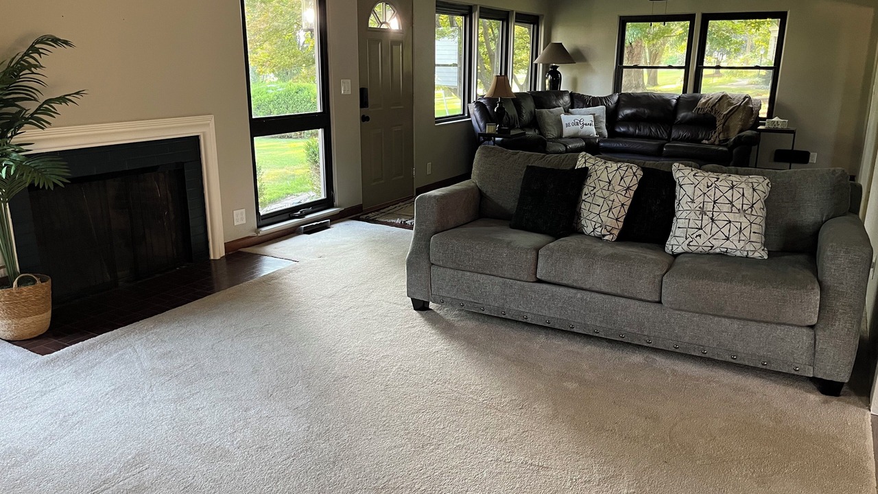 Photo of Livingroom in Mattoon