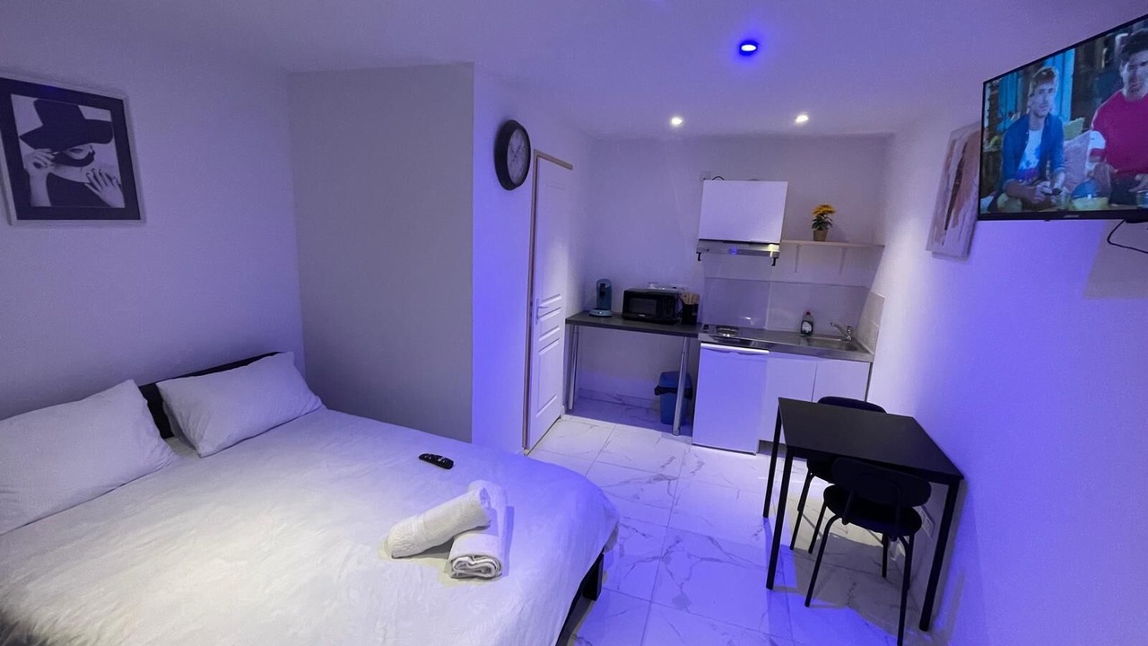 Photo of Bedroom in Calais