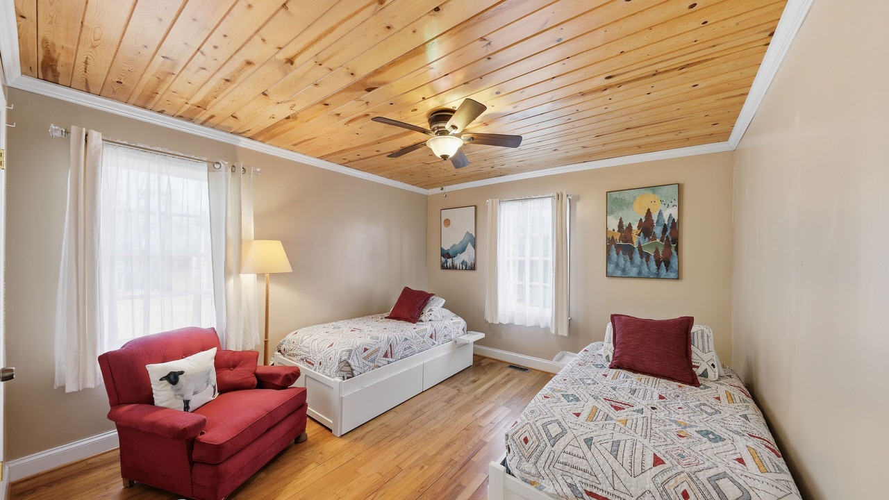 Photo of Bedroom in Helen