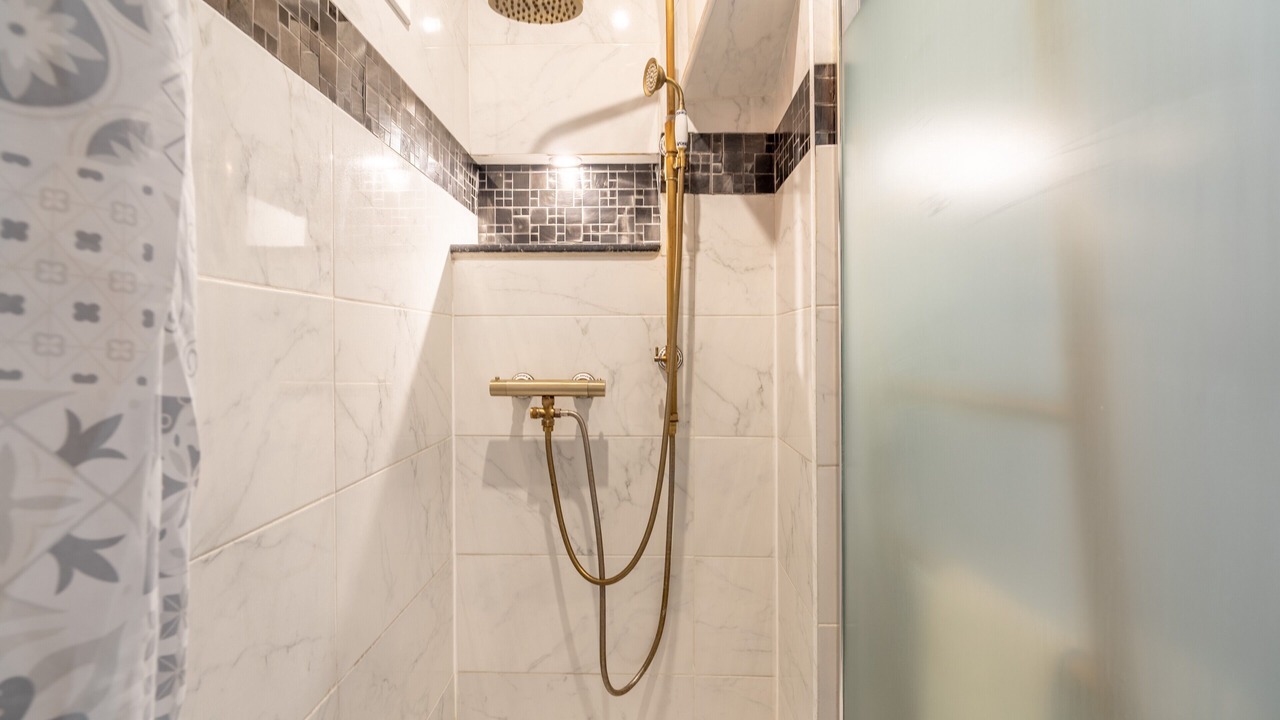 Photo of Bathroom in Cuxac-dʼAude