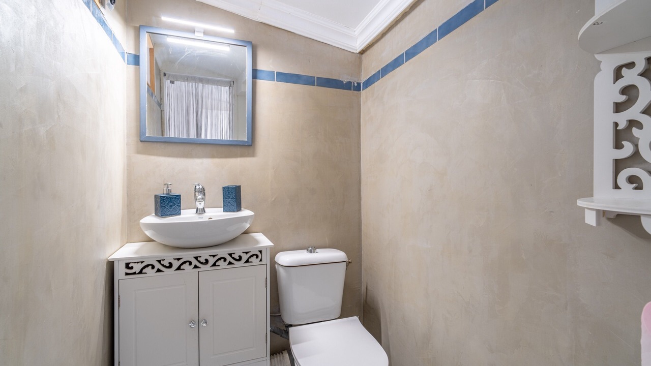 Photo of Bathroom in Cuxac-dʼAude