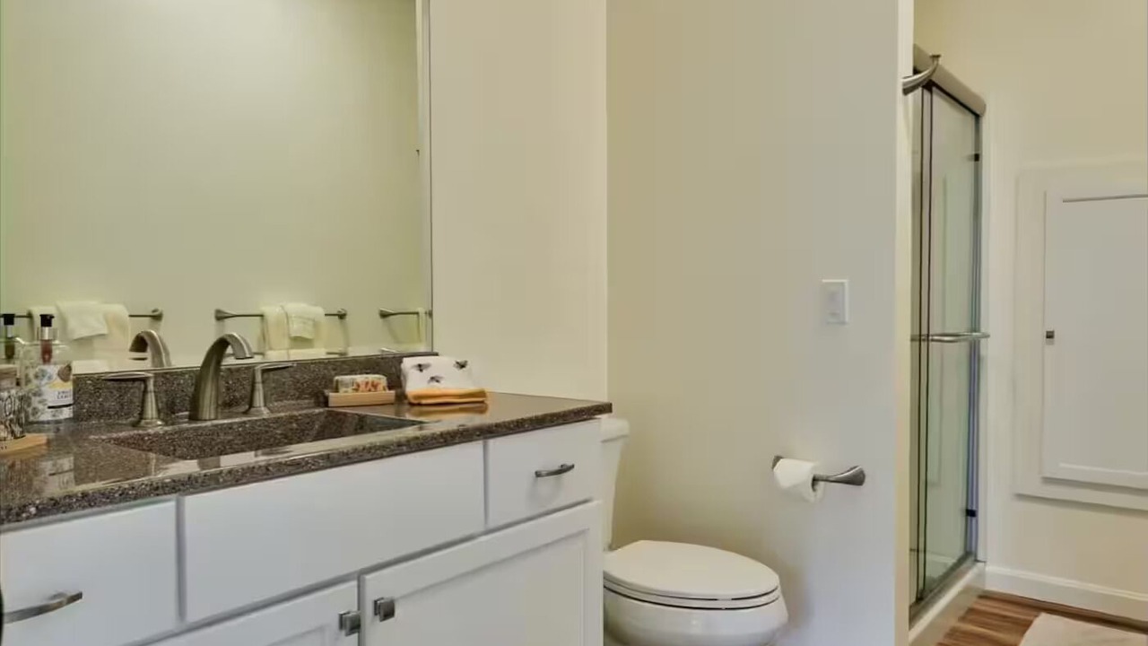 Photo of Bathroom in Brownsville