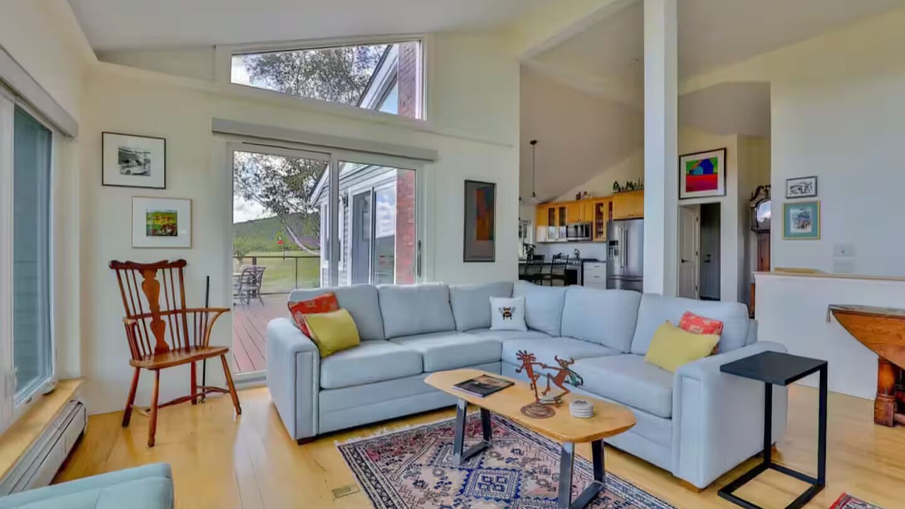 Photo of Livingroom in Brownsville