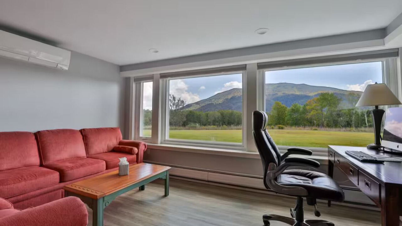 Photo of Livingroom in Brownsville