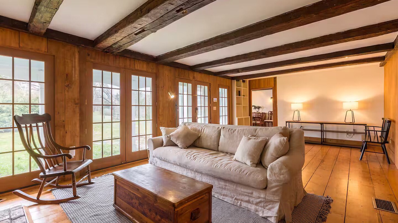 Photo of Livingroom in Barnard