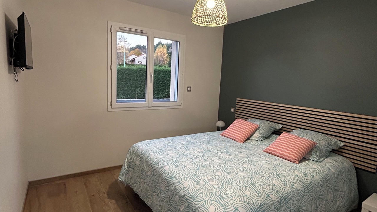 Photo of Bedroom in Issarles