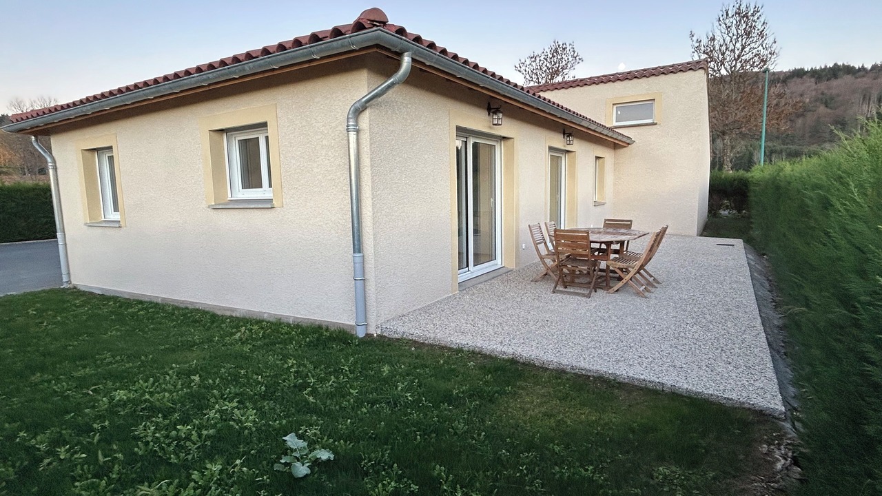 Photo of Outdoor in Issarles