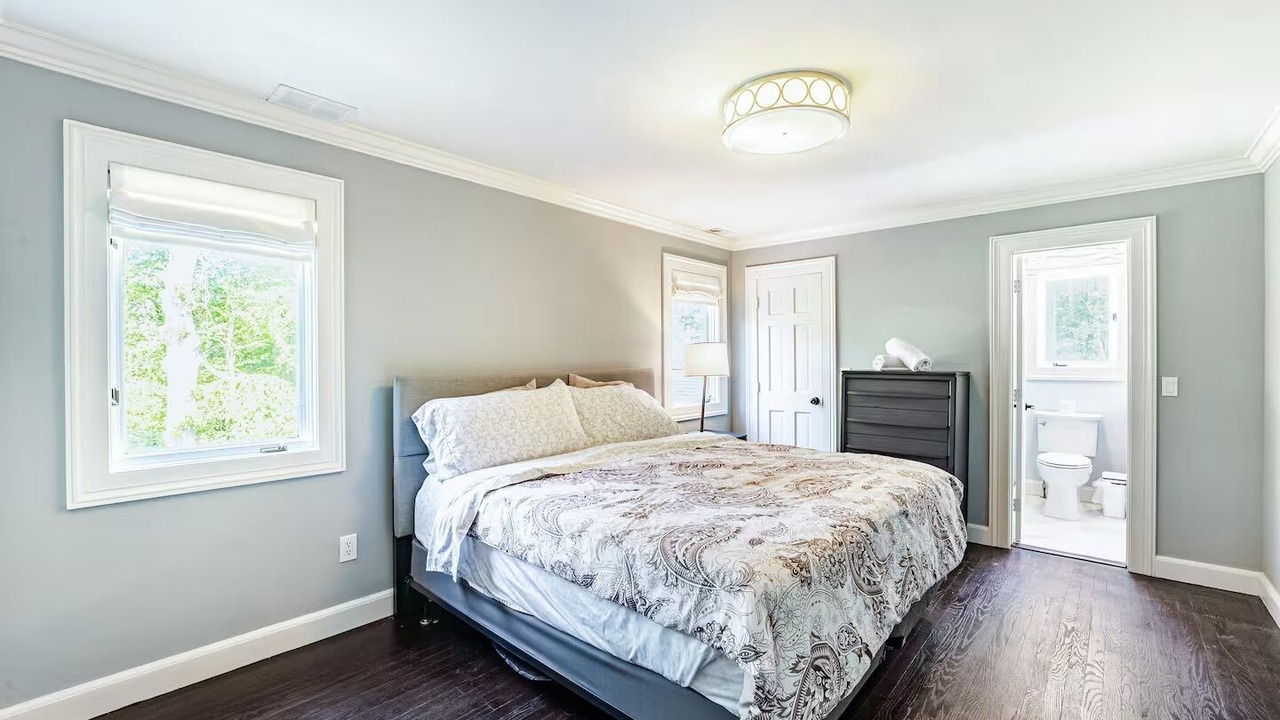 Photo of Bedroom in Norwalk