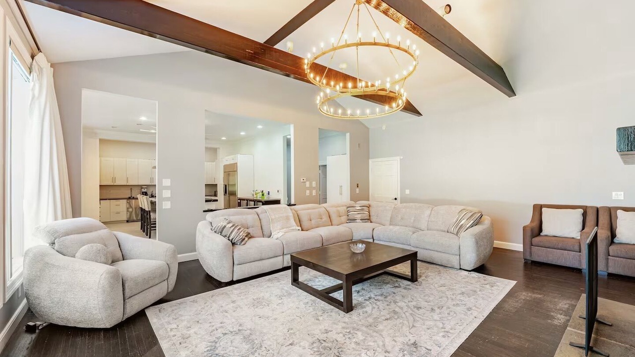 Photo of Livingroom in Norwalk