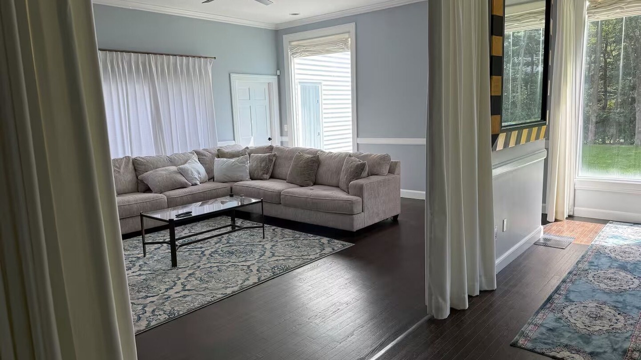 Photo of Livingroom in Norwalk