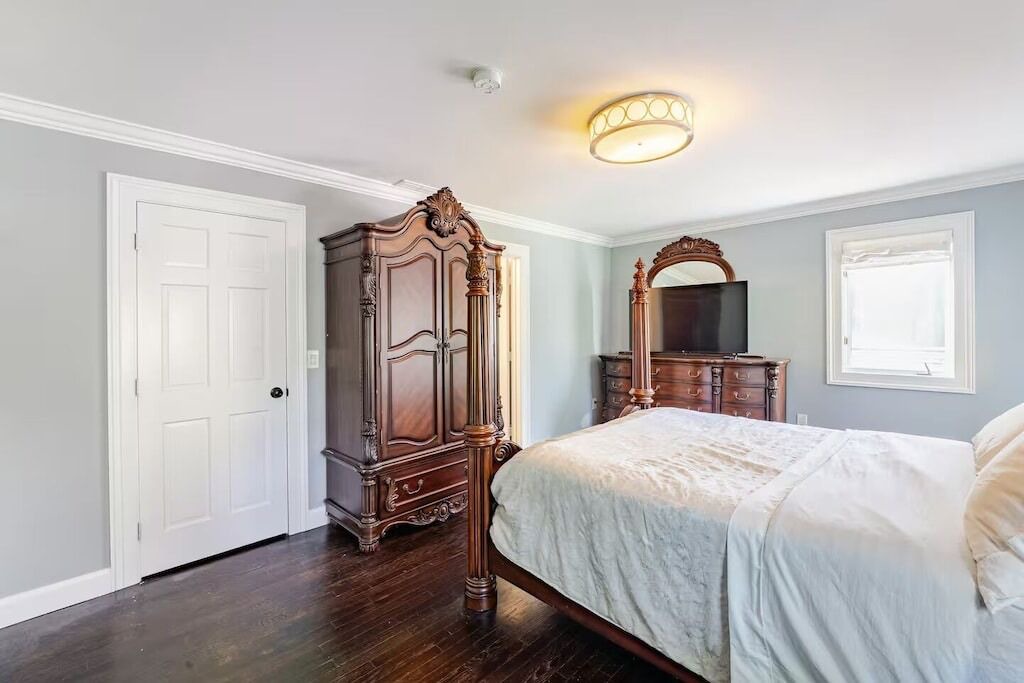 Photo of Bedroom in Norwalk