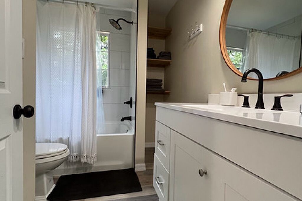 Photo of Bathroom in Fort King District
