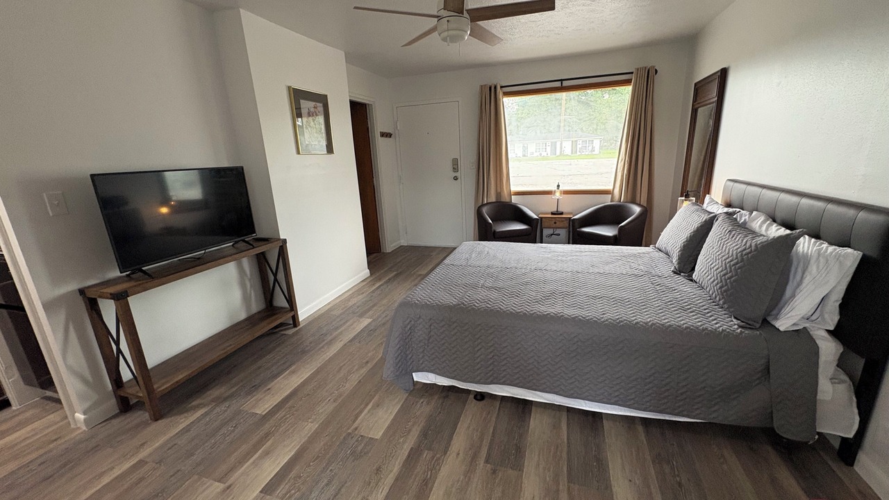 Photo of Bedroom in Bull Shoals