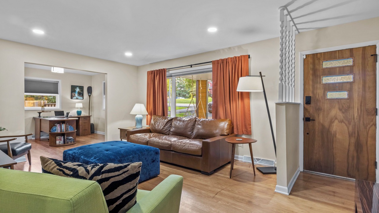 Photo of Livingroom in Liberty Area