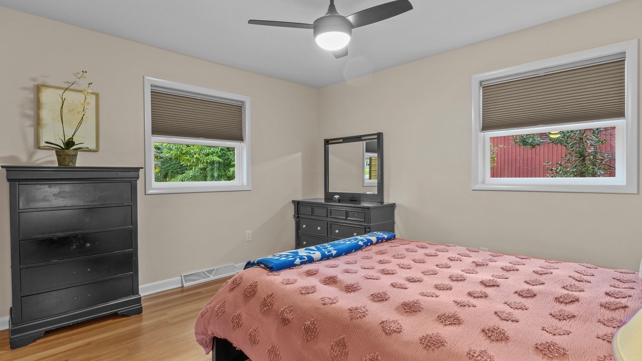Photo of Bedroom in Liberty Area
