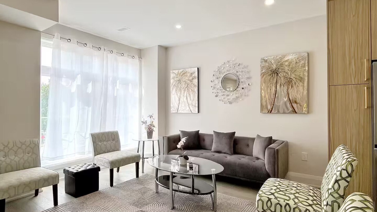 Photo of Livingroom in Unionville