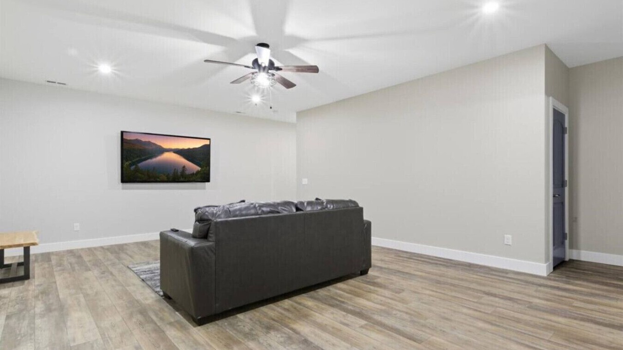 Photo of Livingroom in Roach