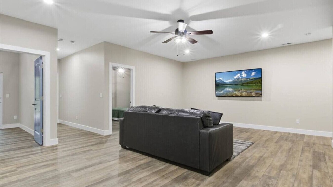 Photo of Livingroom in Roach