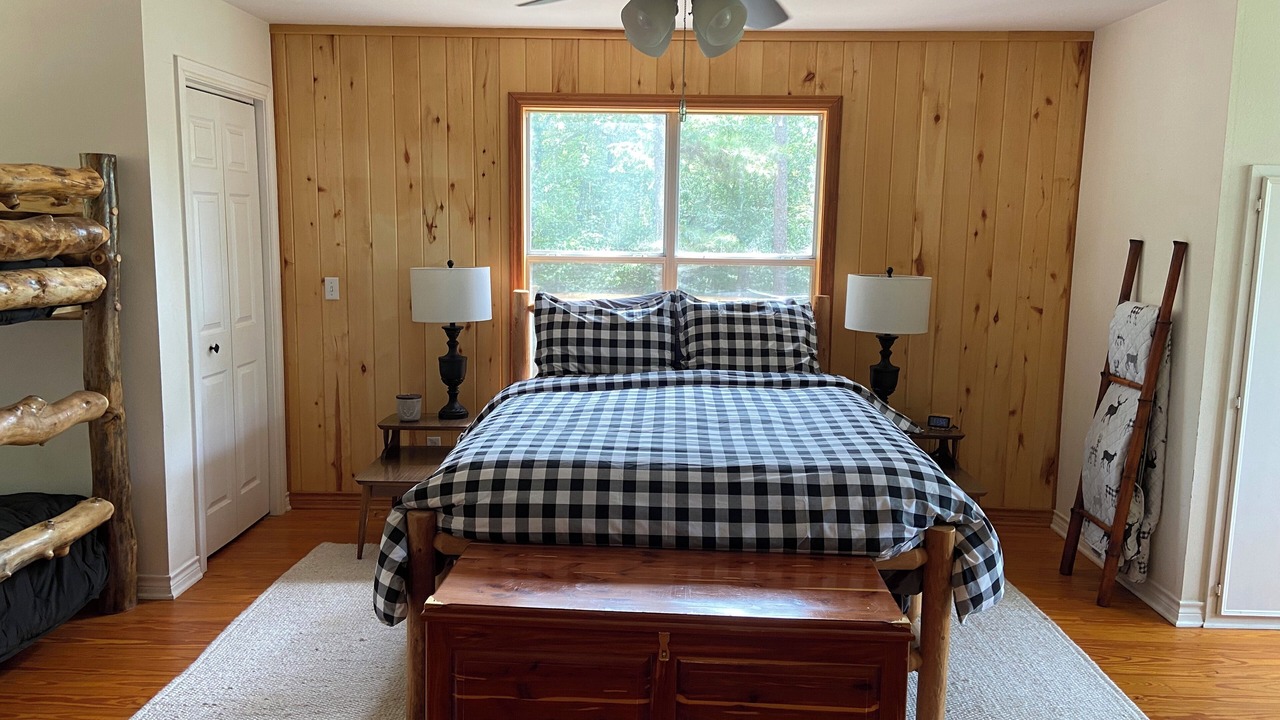 Photo of Bedroom in Dogwood