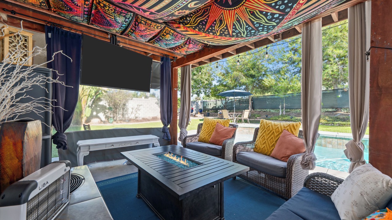 Photo of Livingroom in Country Club