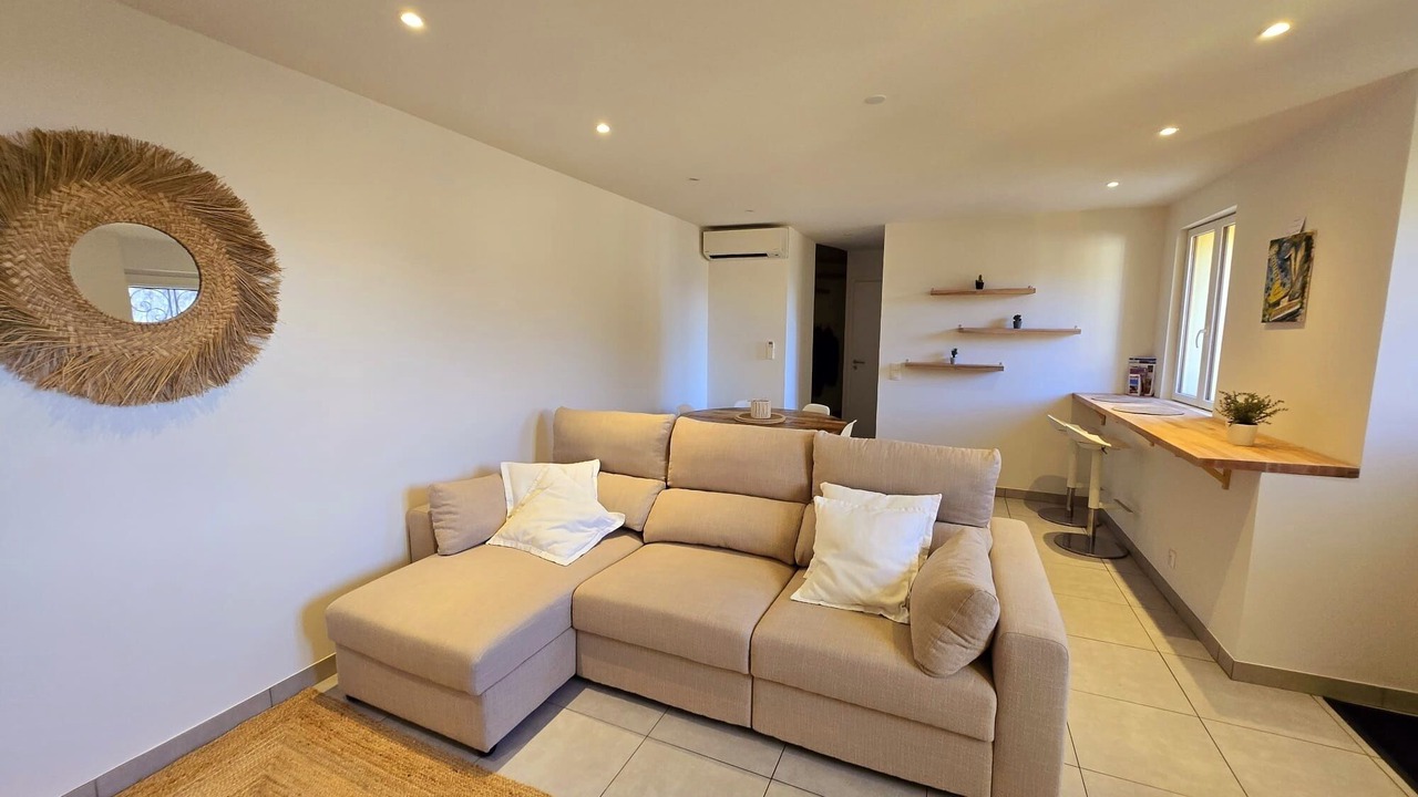 Photo of Livingroom in Aspremont