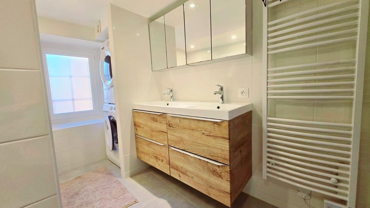 Photo of Bathroom in Aspremont