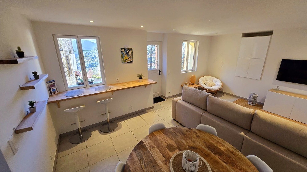 Photo of Livingroom in Aspremont