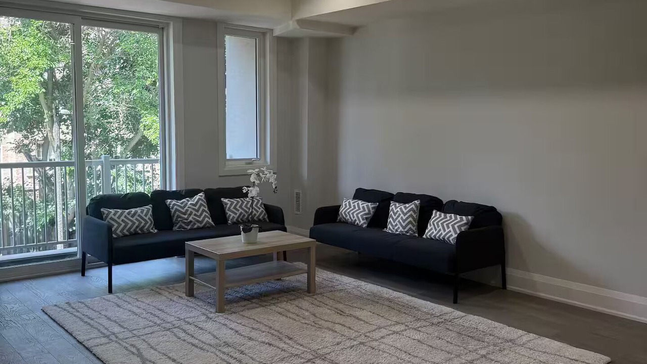 Photo of Livingroom in Unionville
