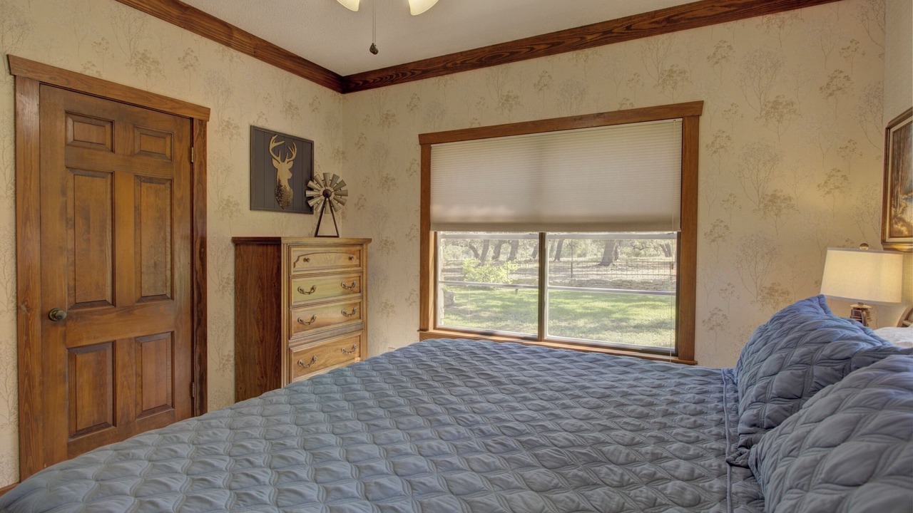 Photo of Bedroom in Manchaca
