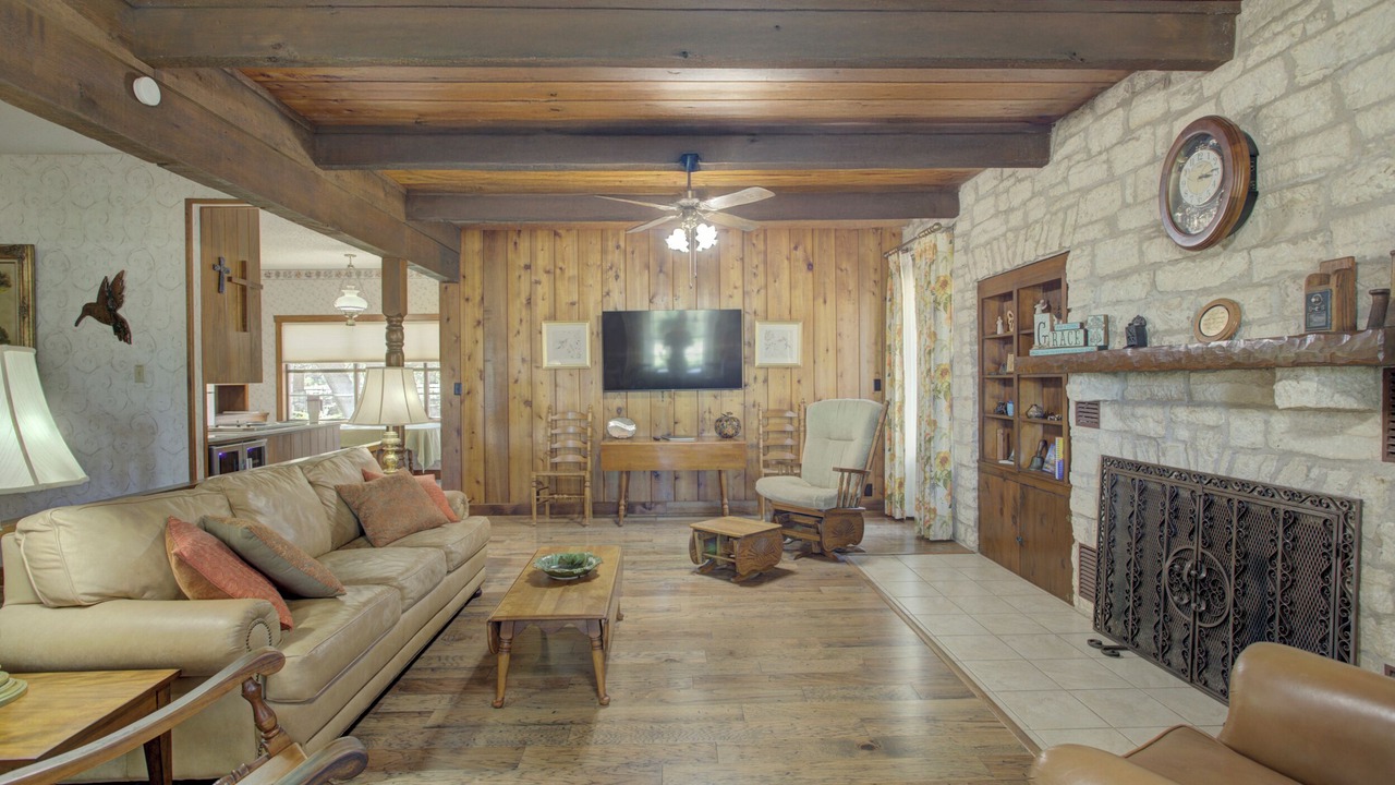 Photo of Livingroom in Manchaca
