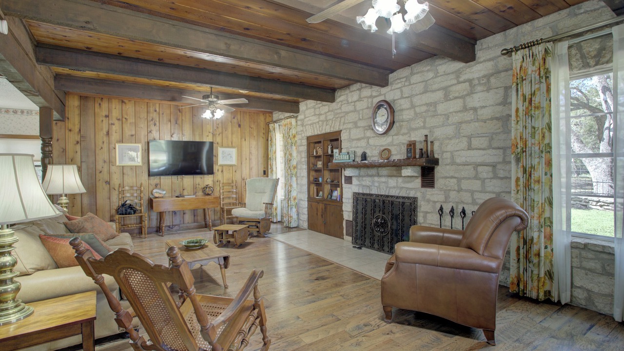 Photo of Livingroom in Manchaca