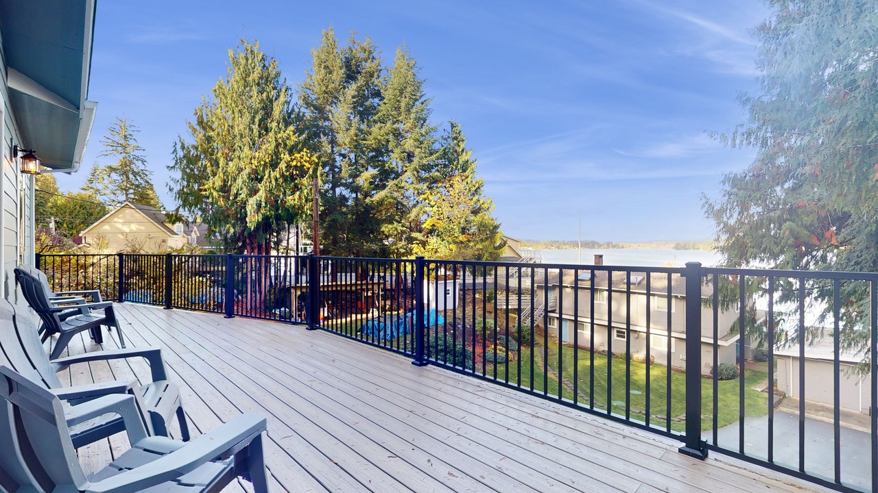 Photo of Patio Balcony in Lake Goodwin