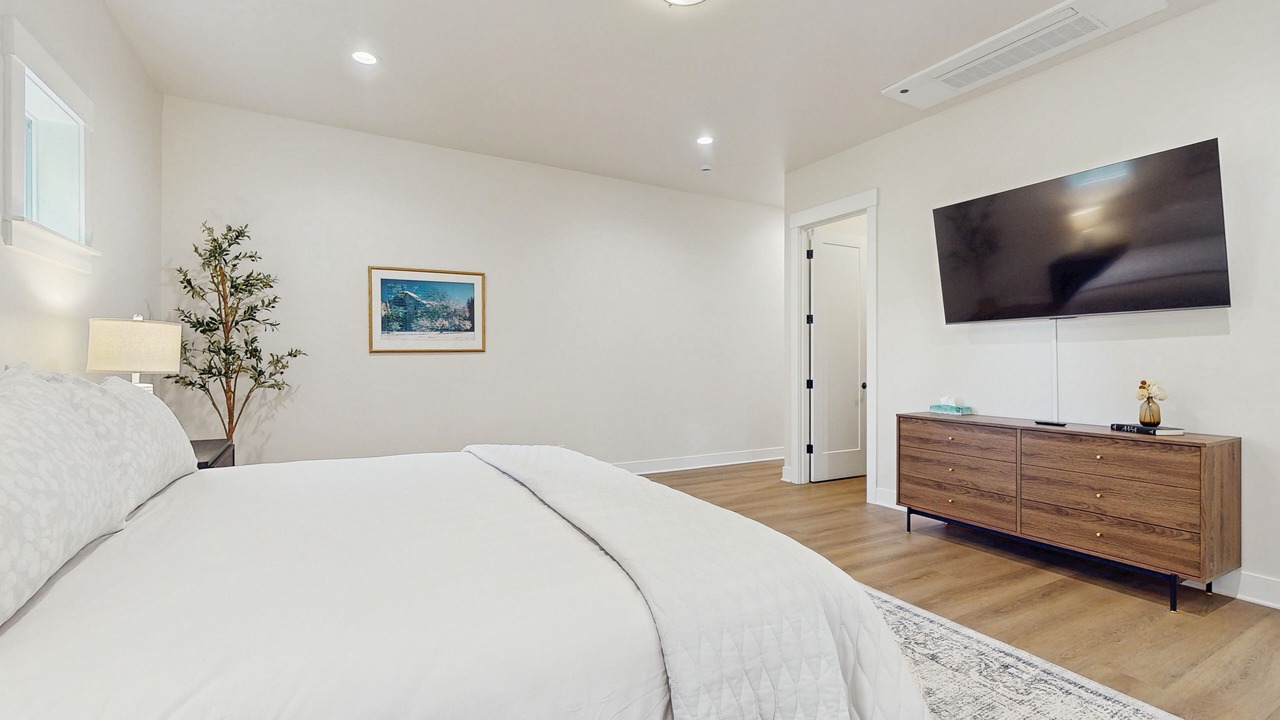 Photo of Bedroom in Lake Goodwin