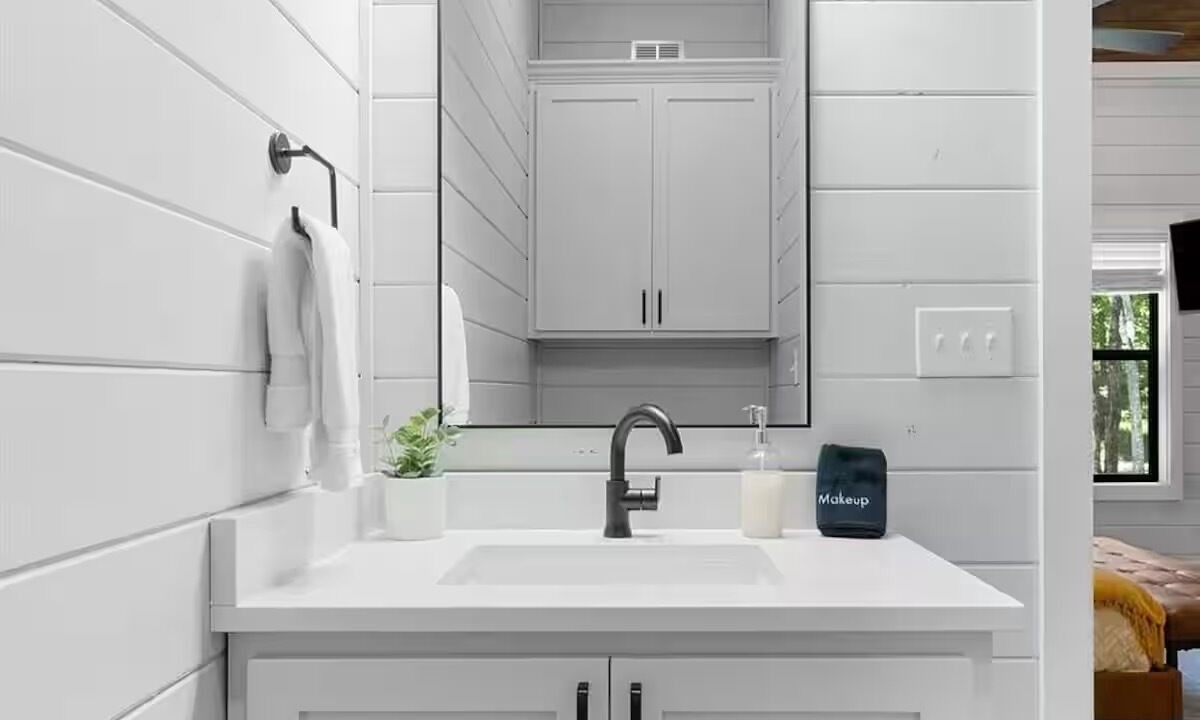Photo of Bathroom in Hochatown