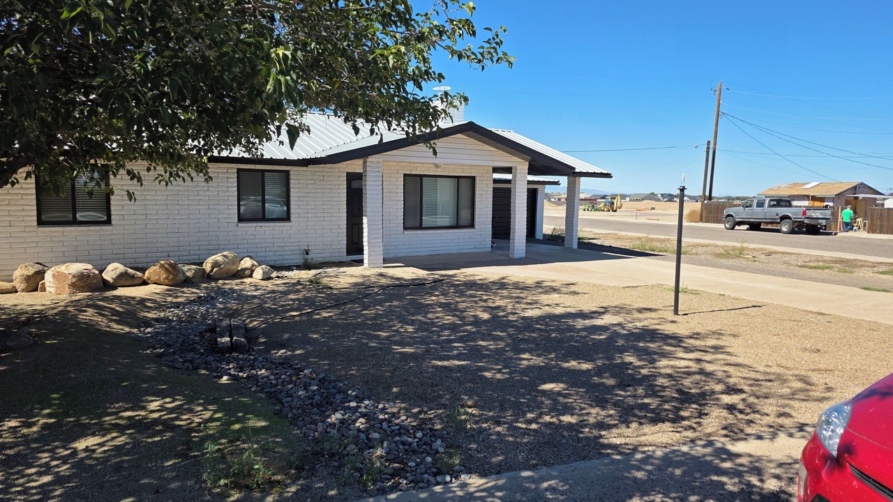 Photo of Outdoor in Thatcher