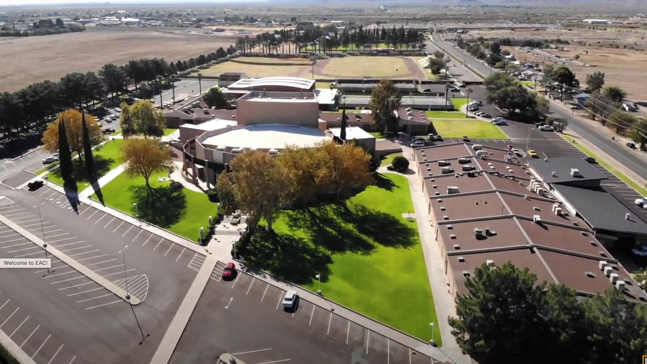 Photo of Outdoor in Thatcher