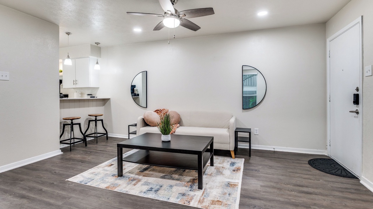 Photo of Livingroom in Oak Lawn