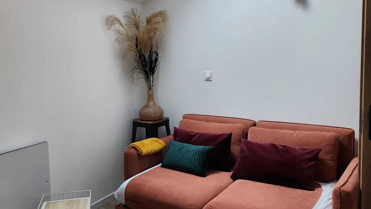 Photo of Livingroom in Ballan-Mire