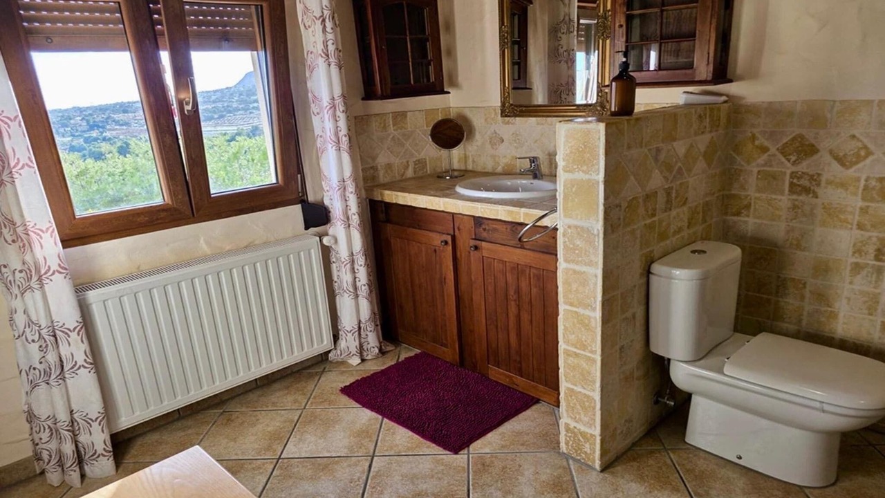 Photo of Bathroom in L'Alfas del Pi