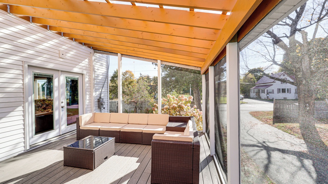 Photo of Patio Balcony in Patten