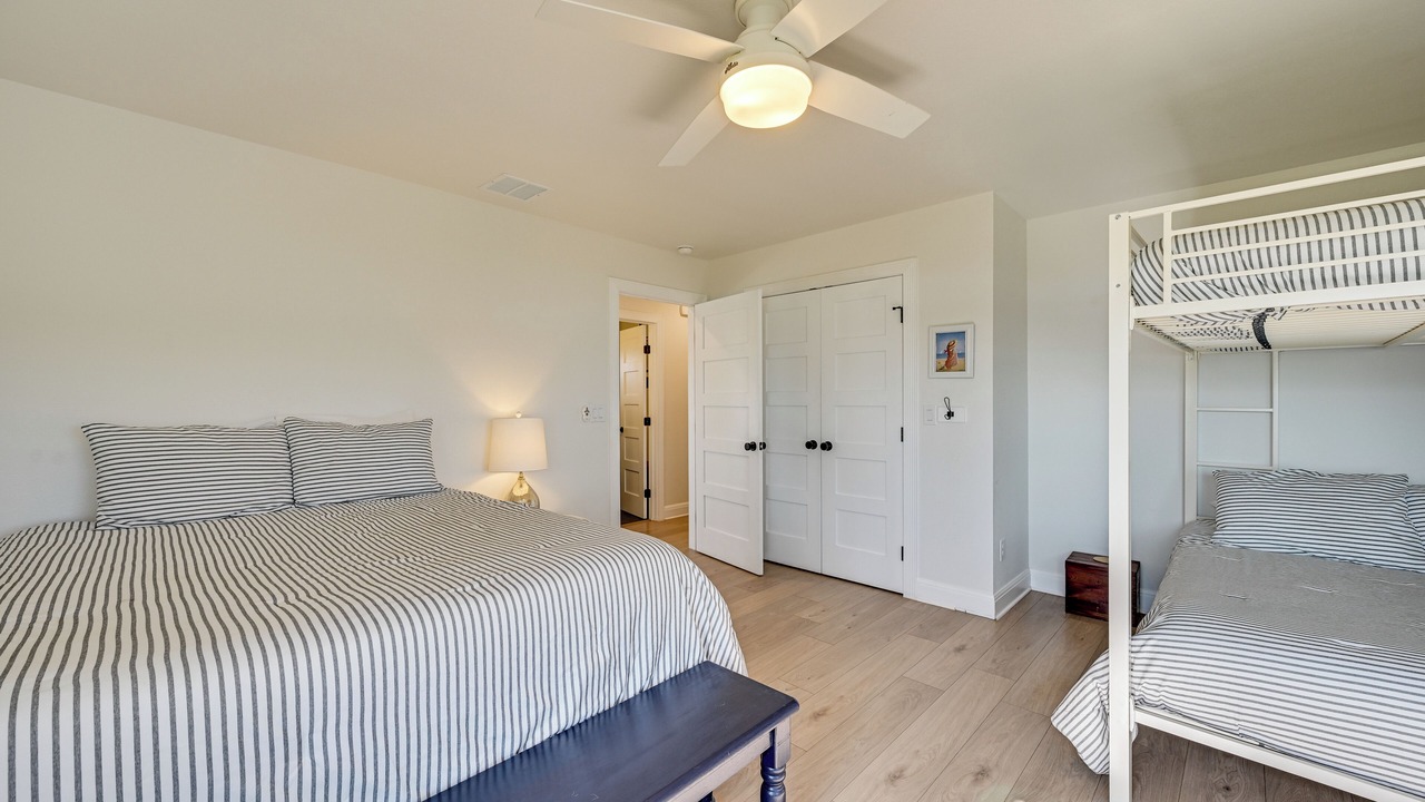 Photo of Bedroom in Tow