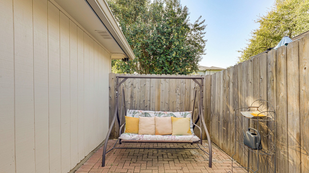 Photo of Patio Balcony in South Creek