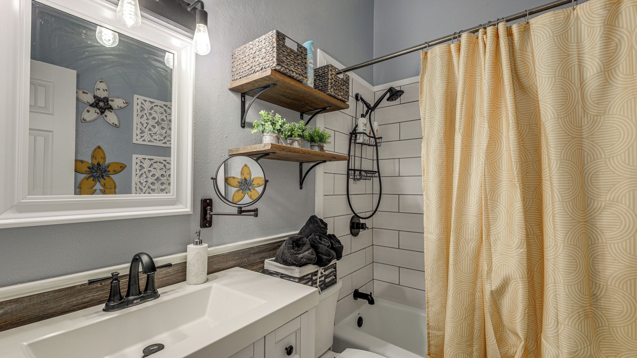 Photo of Bathroom in South Creek
