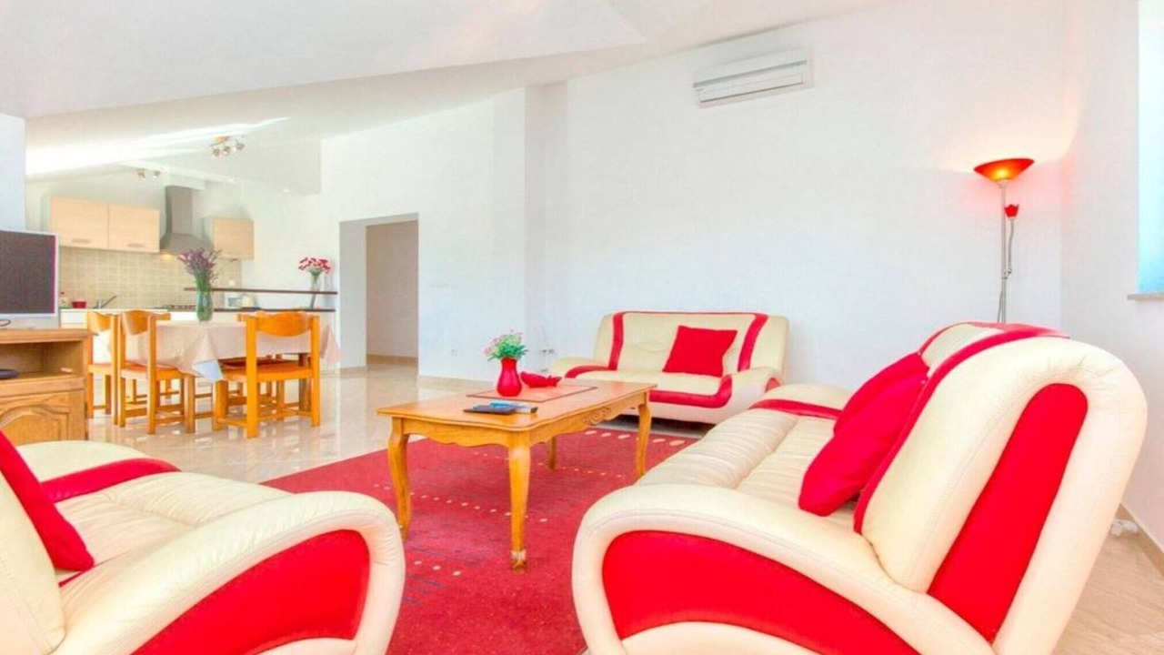 Photo of Livingroom in Bristane